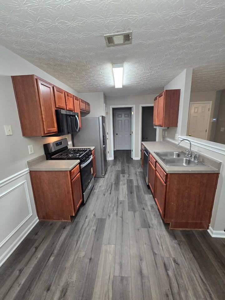 6327 Lake Valley Pt - Photo 6 of 26