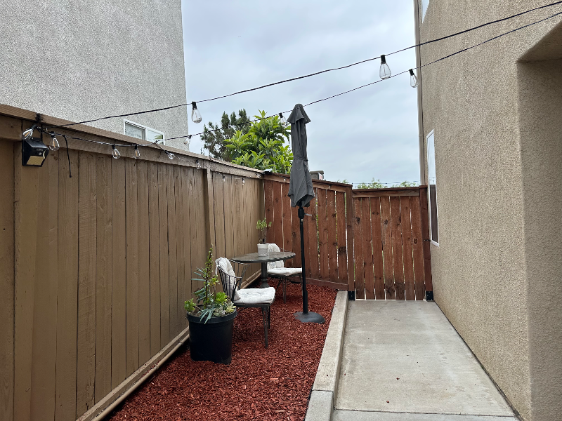 1624 Hillsborough St - Photo 4 of 18