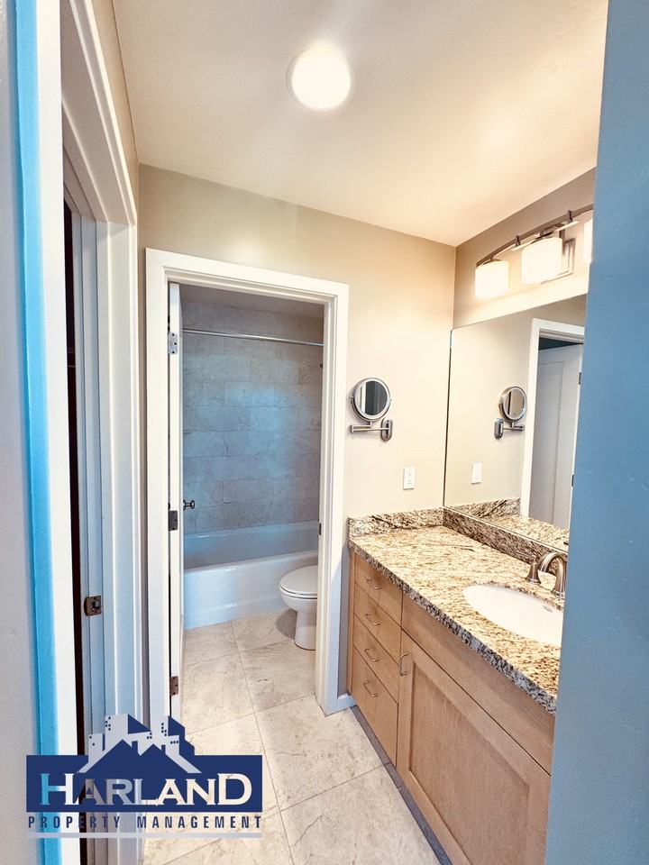 3528-3538 Indiana St Unit 3528 - Photo 7 of 8