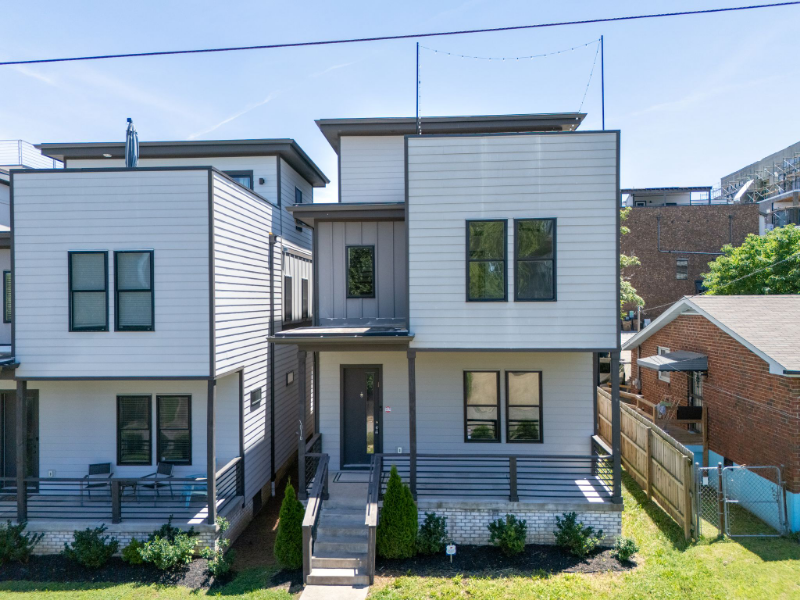 1016 13th Ave S #B - Photo 2 of 50