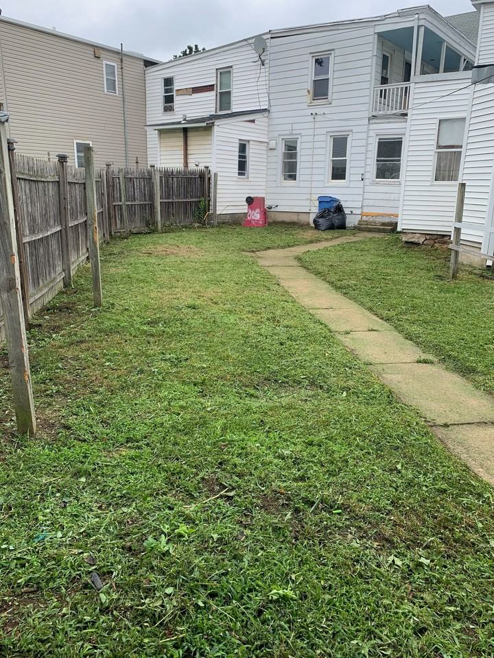 5012 Kuztown Rd - Photo 3 of 19