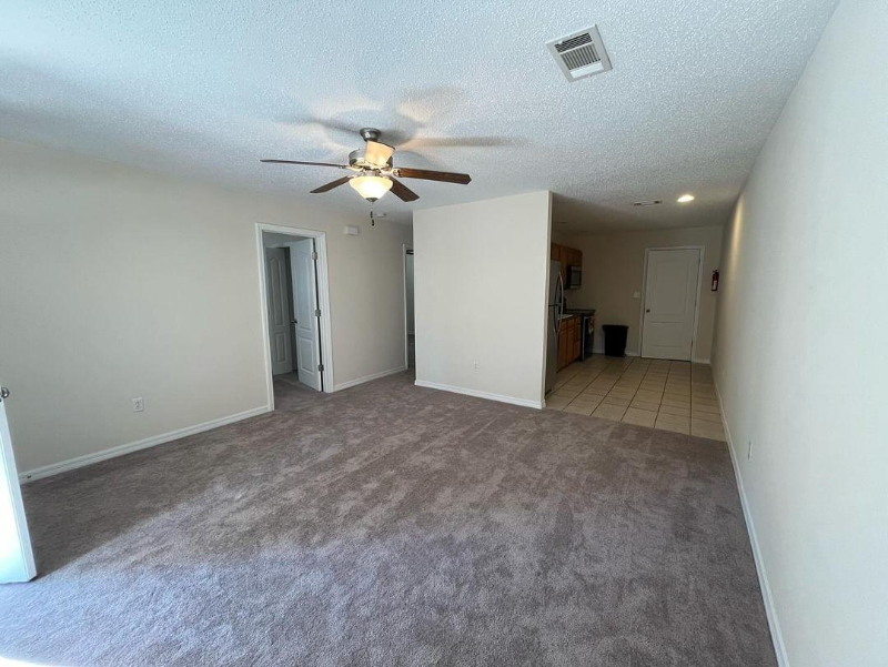 7903 Whitmire Dr - Photo 4 of 8