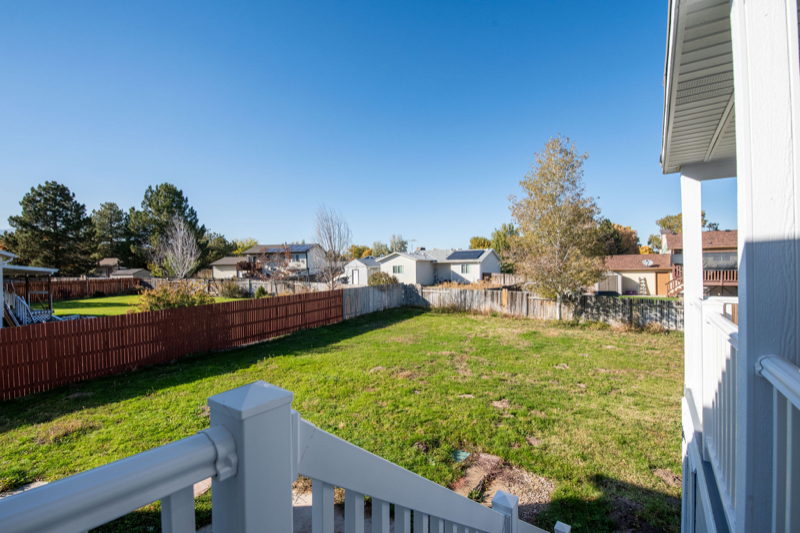 4878 W Parr Dr - Photo 4 of 19