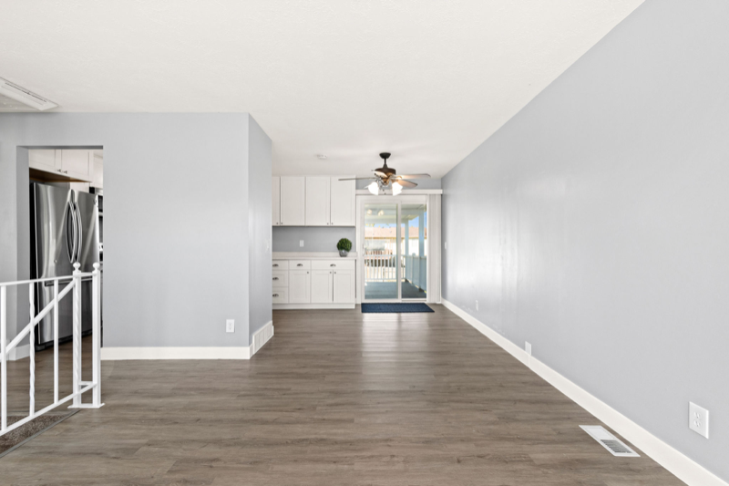 4878 W Parr Dr - Photo 7 of 19
