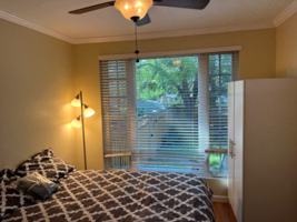 featured image of 33rd Pl