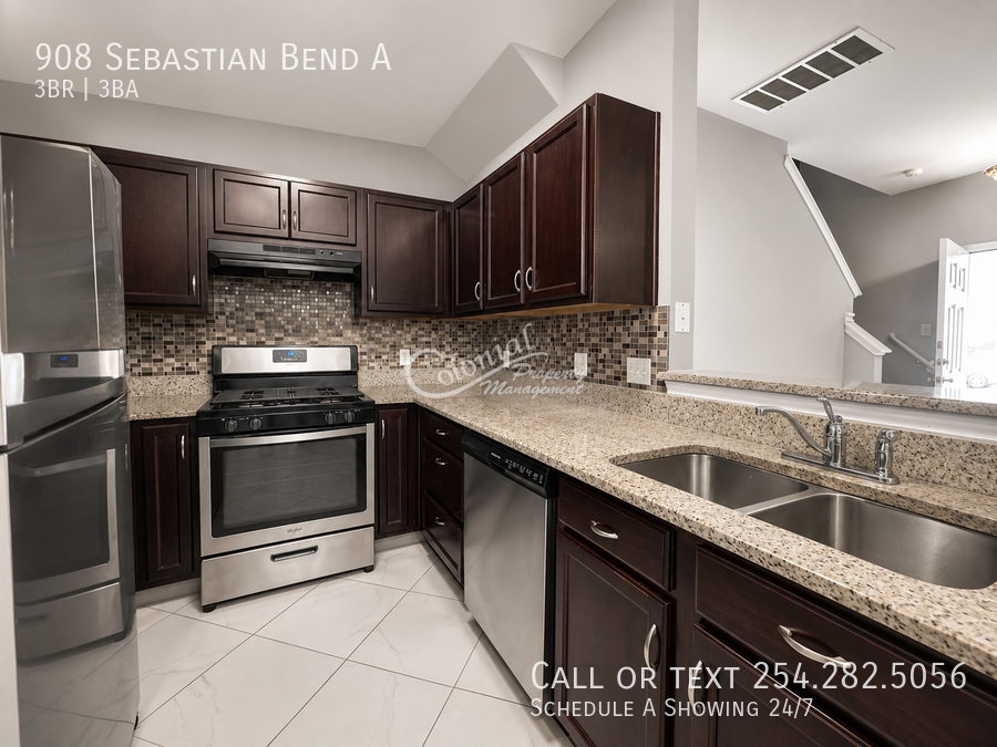 908 Sebastian Bnd - Photo 4 of 13
