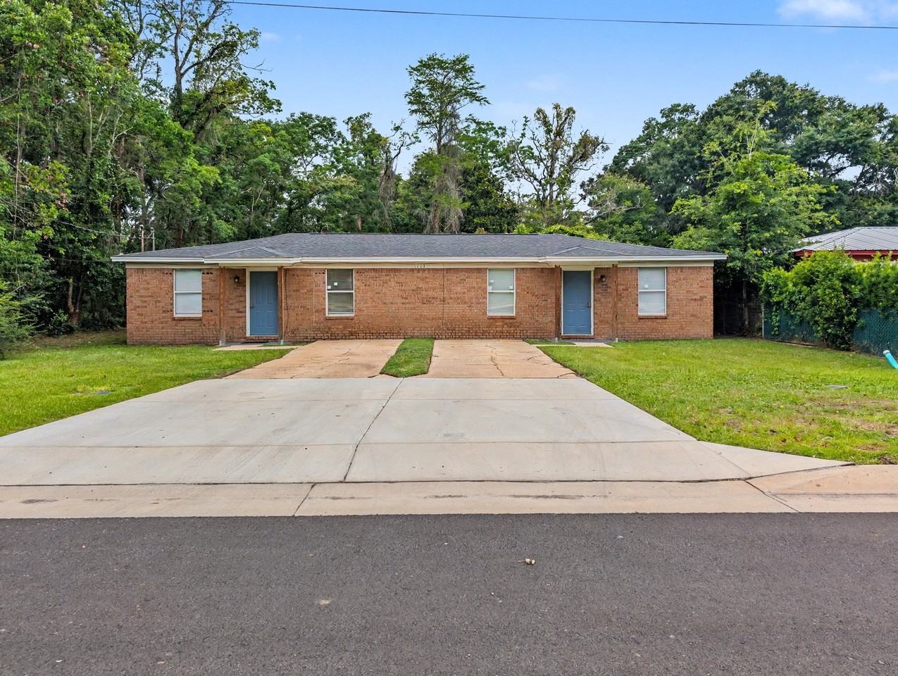 1007 Winton Ave #A