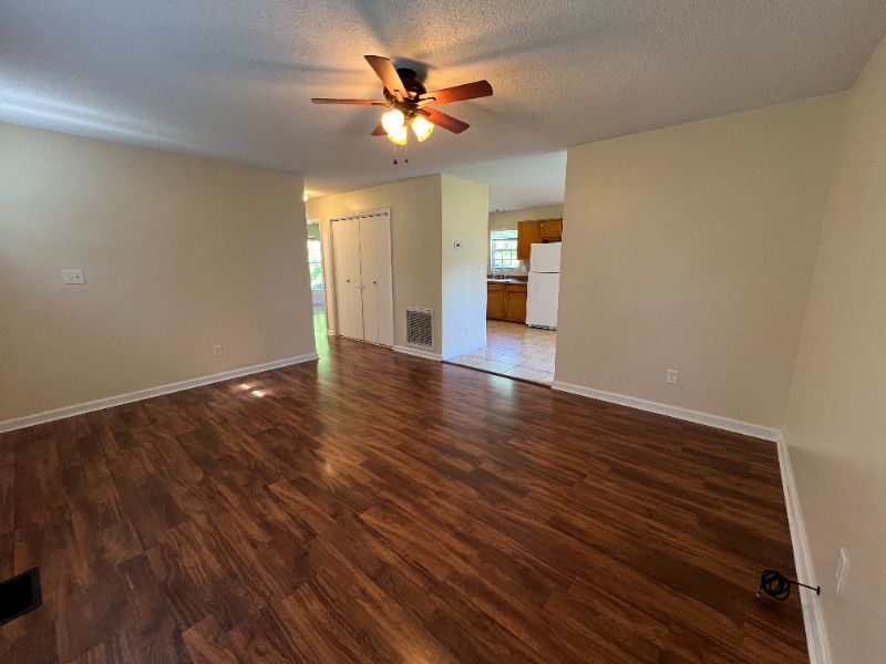 1317 Kearns Aly - Photo 4 of 11