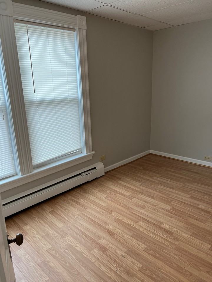 36 E Main St #F - Photo 6 of 8