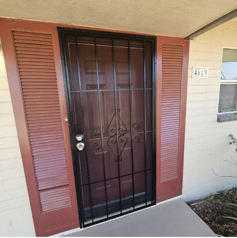 4619 E Almeria Rd - Photo 2 of 20