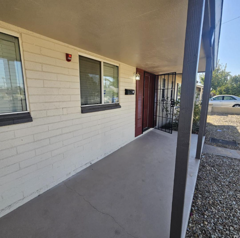 4619 E Almeria Rd - Photo 4 of 20