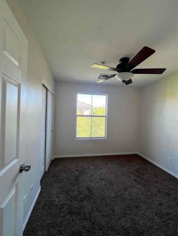 4 Hampstead Heath Ct - Photo 3 of 11