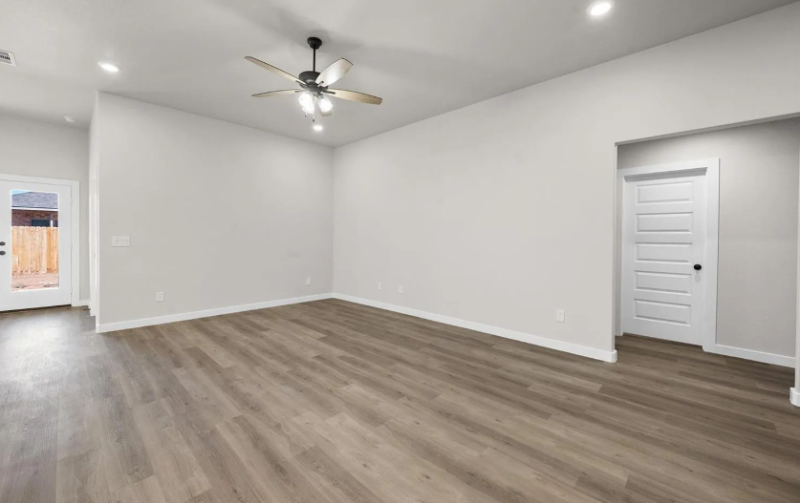 2924 138th St - Photo 4 of 19