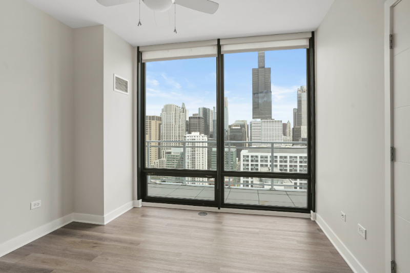 210 S Halsted St - Photo 3 of 14