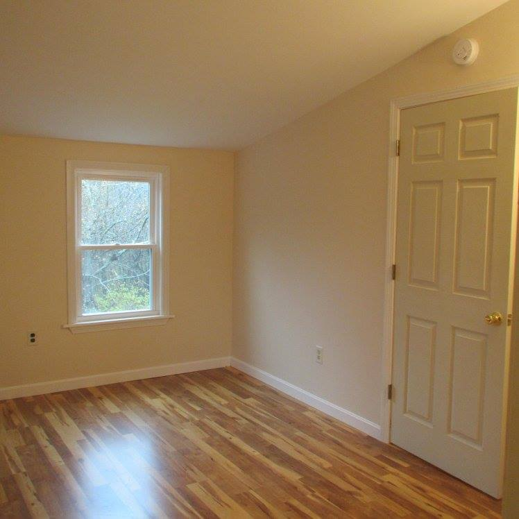32 Overlock Rd #C - Photo 6 of 11
