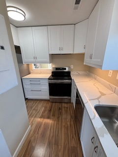 13 Mariners Way - Photo 3 of 18