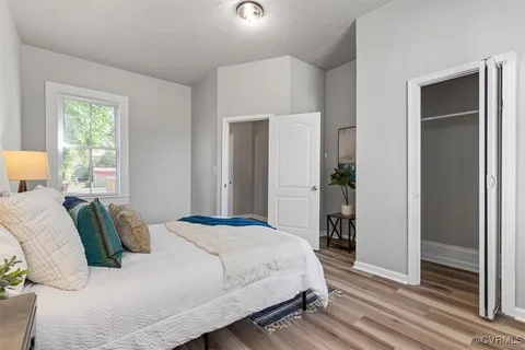 320 Saint Andrew St #B - Photo 2 of 10