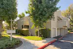 featured image of 1751 Braddock Ct