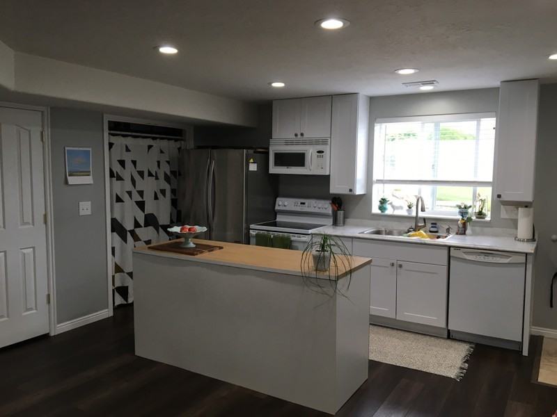 1791 W Phillips St - Photo 2 of 10