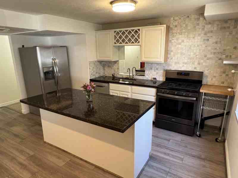 1219 E Bridle Trail Rd - Photo 4 of 20
