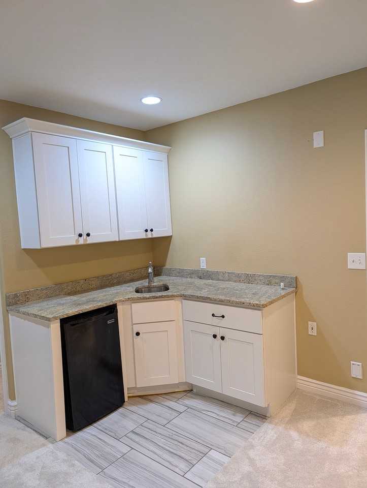 401 W Election Rd - Photo 2 of 12