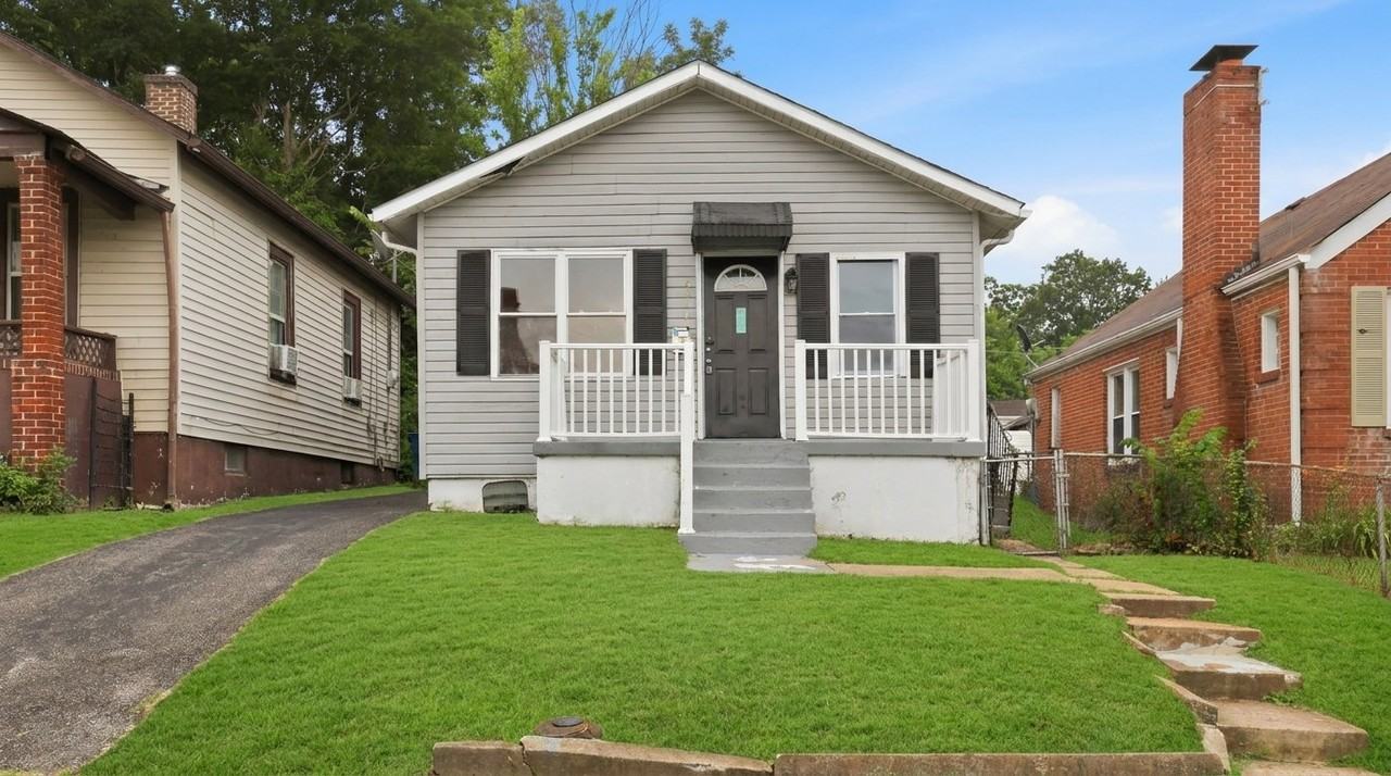 4010 Ravenwood Ave