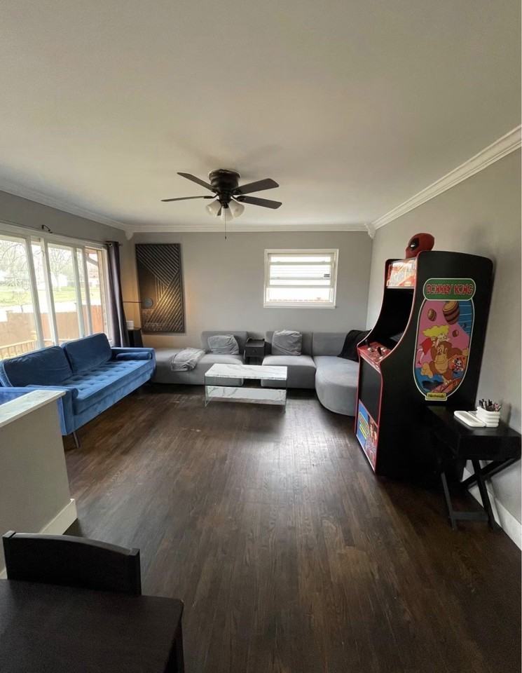 3201 Ronald St - Photo 2 of 10
