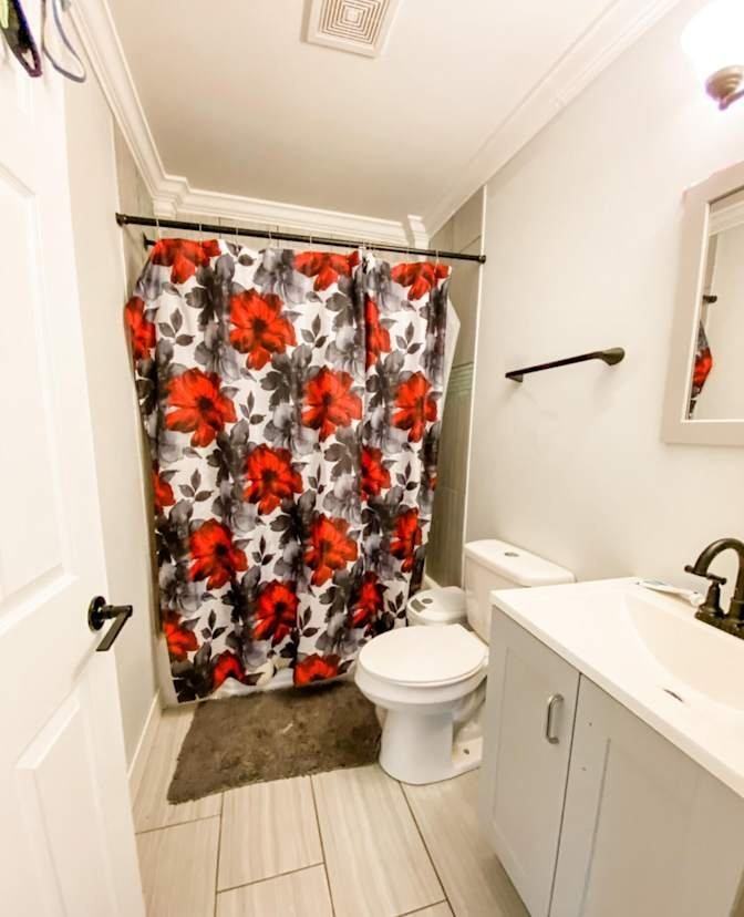 3201 Ronald St - Photo 5 of 10
