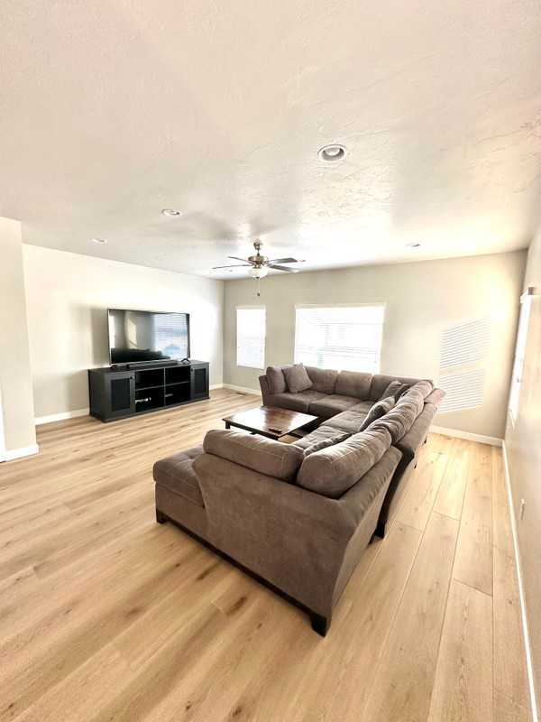 52 Sw - Photo 2 of 8