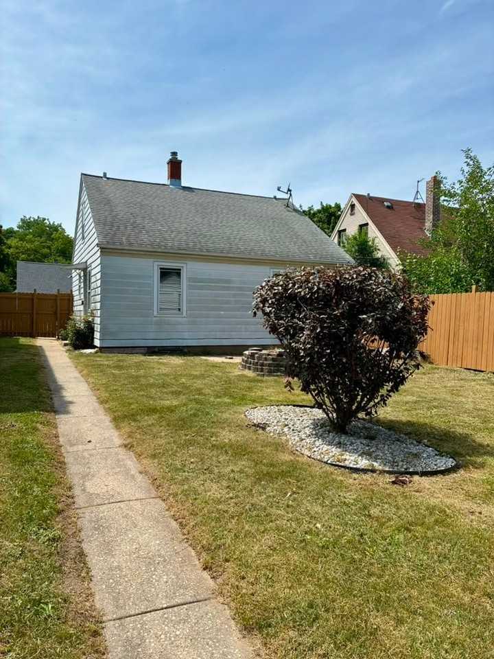 4628 N 24th Pl - Photo 2 of 16