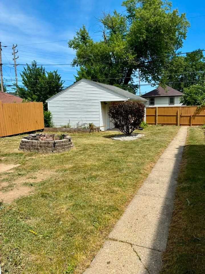 4628 N 24th Pl - Photo 3 of 16