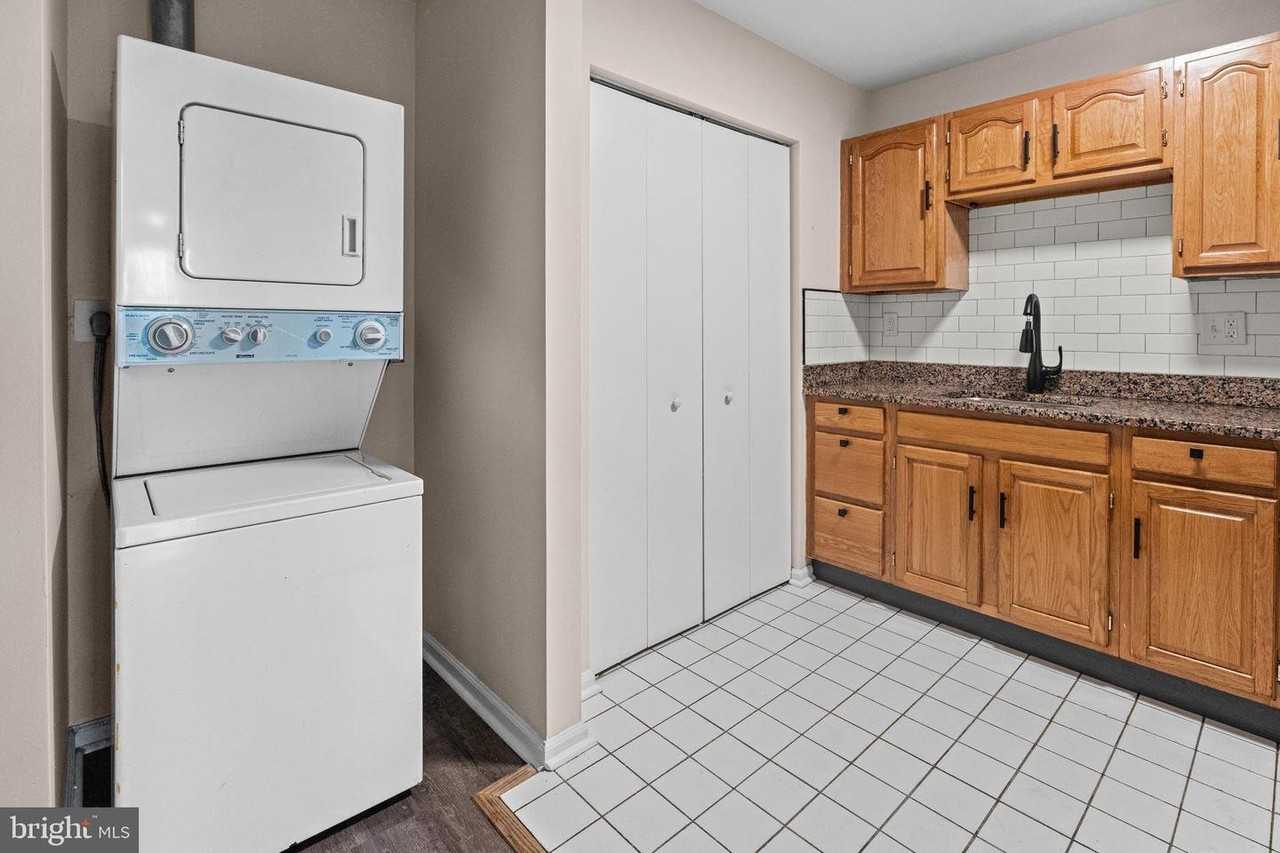 2217 Linden Ave #1 - Photo 7 of 11
