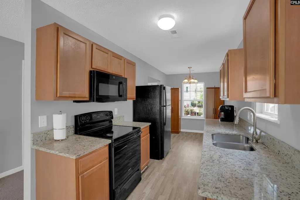 2091 Lake Carolina Dr - Photo 3 of 18