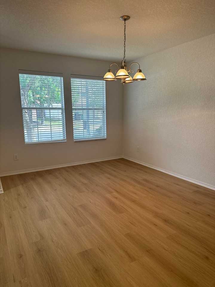 5823 Trent Rnch - Photo 2 of 12
