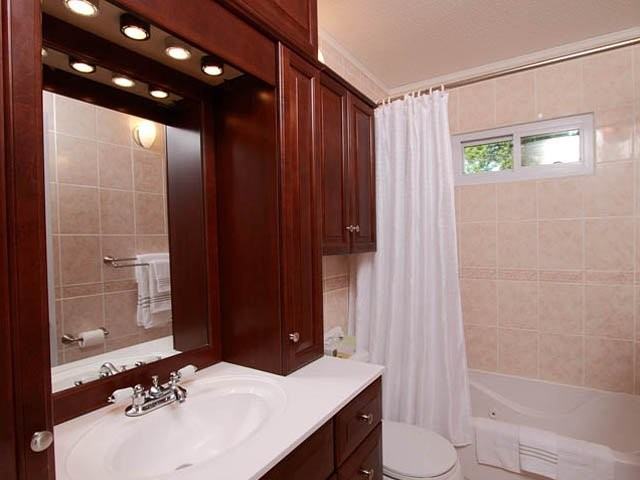 8526 Emerson Ave S - Photo 6 of 13