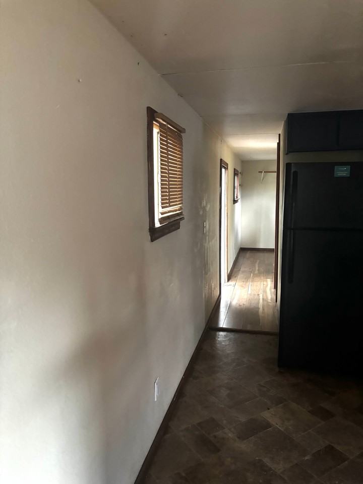 1294 Glendale Ave - Photo 2 of 7