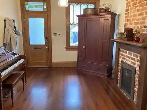 1024 Philip St - Photo 2 of 15