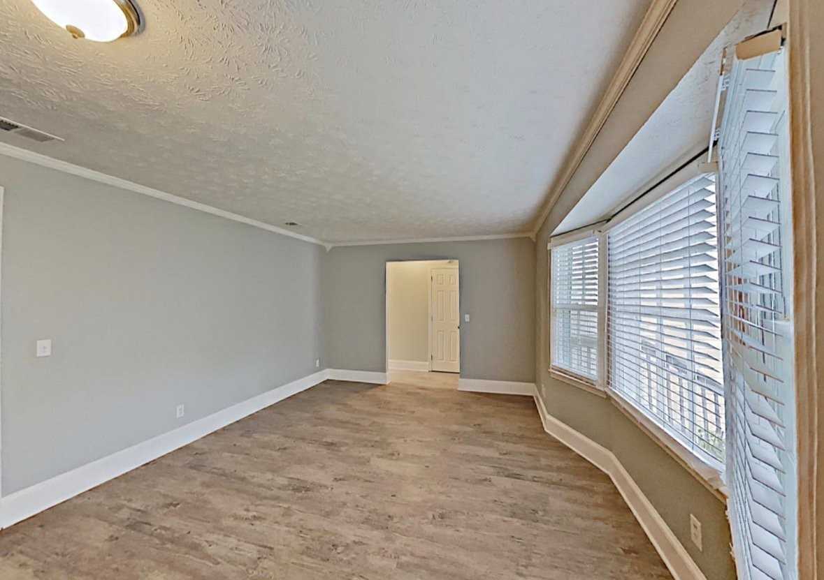 3248 Bruckner Blvd - Photo 2 of 7