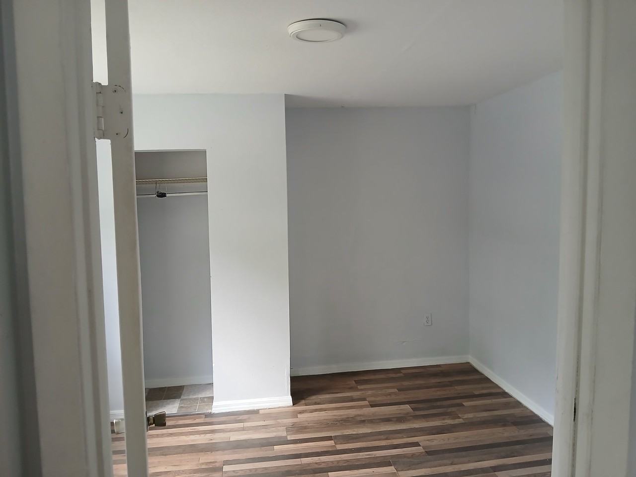 18 Wolfe Dr #14 - Photo 7 of 12