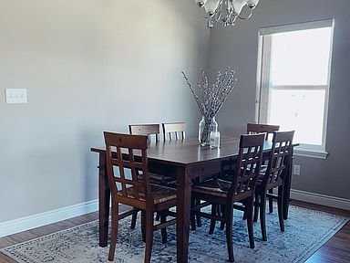 5909 Crestfields Rd - Photo 7 of 11