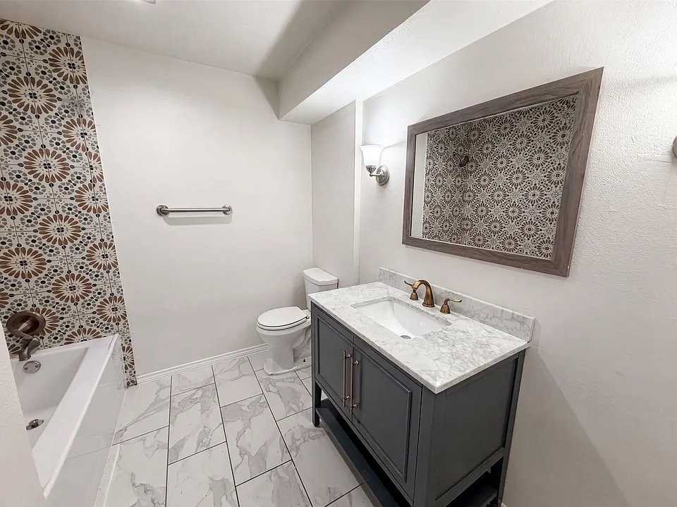722 S Forest Ln - Photo 5 of 10