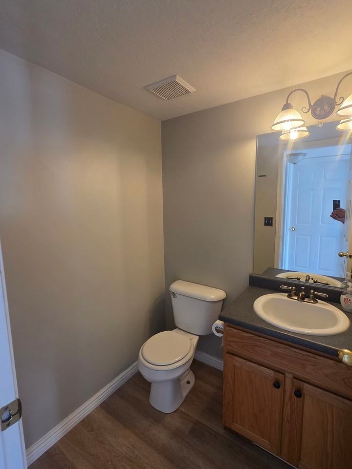 1486 E St - Photo 3 of 20