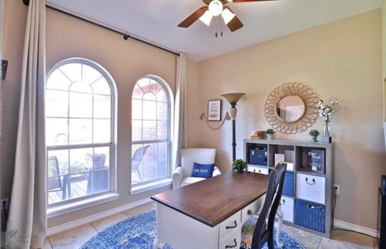 714 4th St - Photo 3 of 17