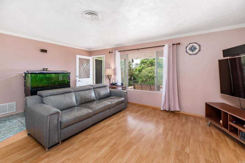 1400 Borden Rd - Photo 5 of 18