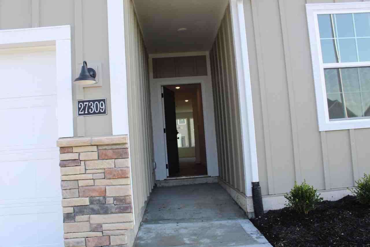 27309 E Acacia Dr - Photo 4 of 20