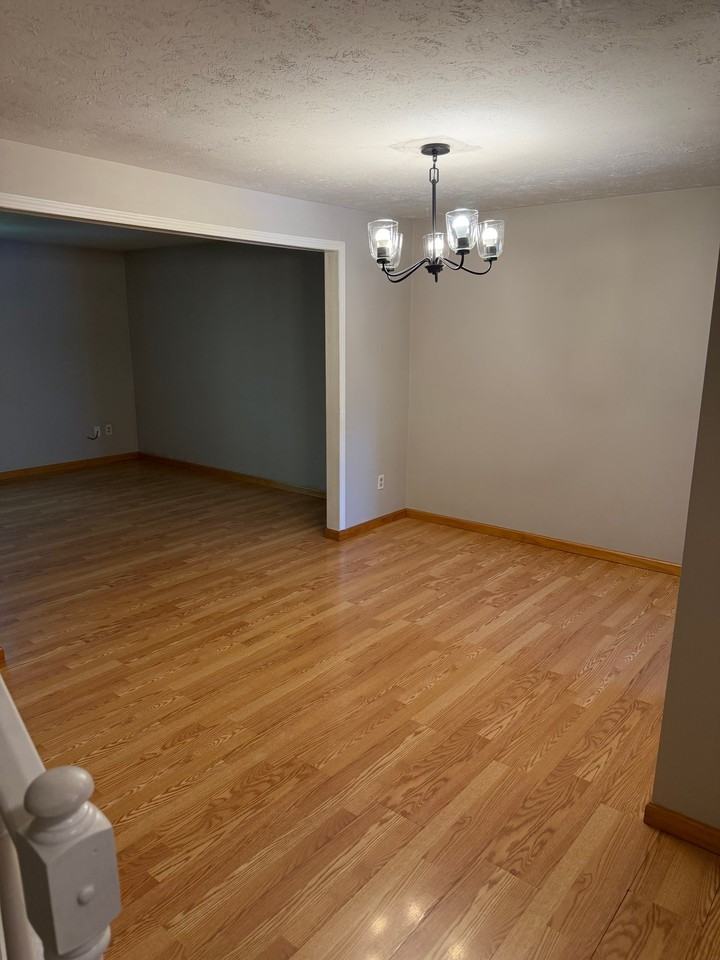 312 Bellford Ct - Photo 3 of 20
