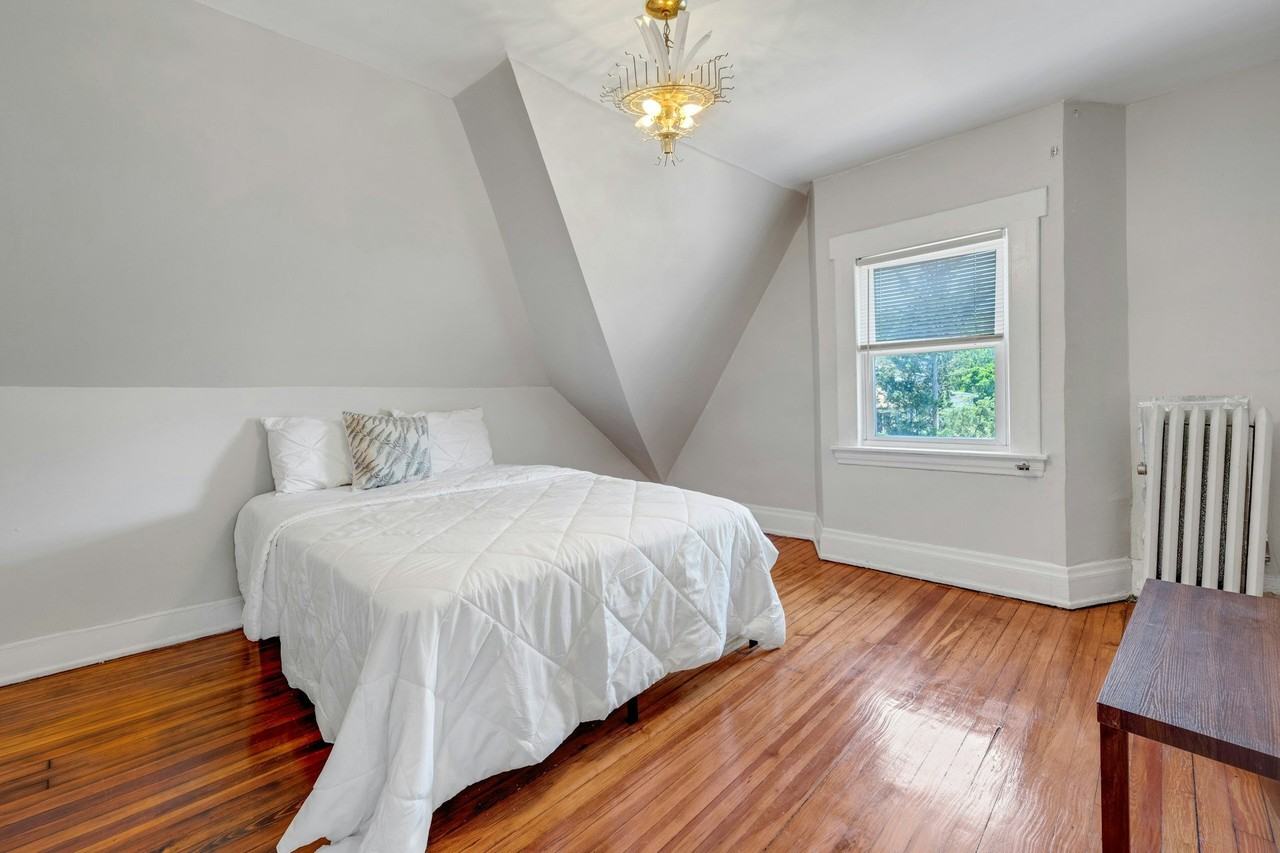 127 S Burnett St #2 - Photo 6 of 8