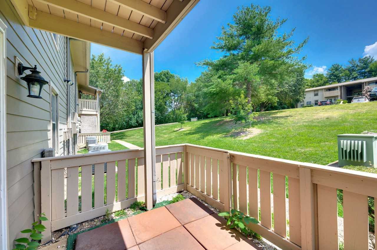 709 Ashlawn Pl - Photo 4 of 20