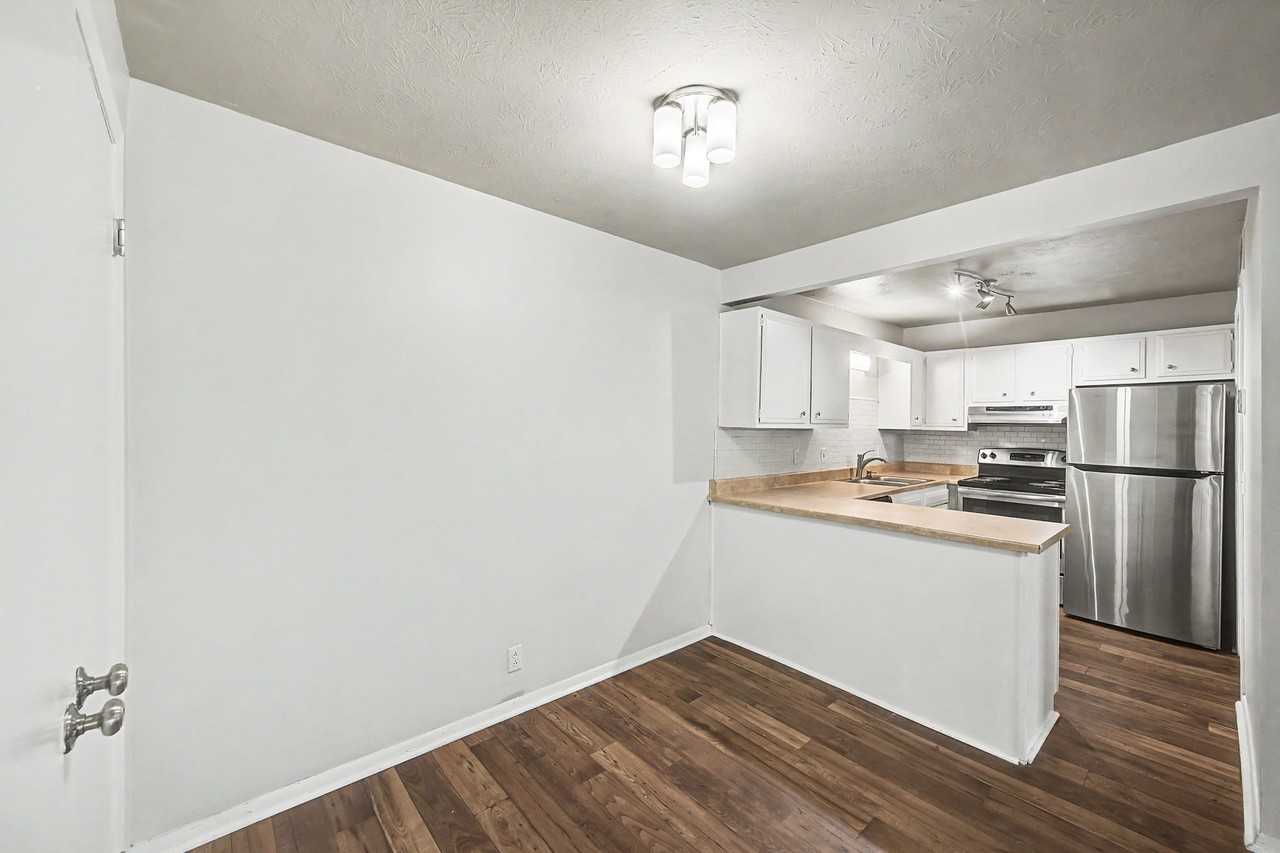 709 Ashlawn Pl - Photo 6 of 20