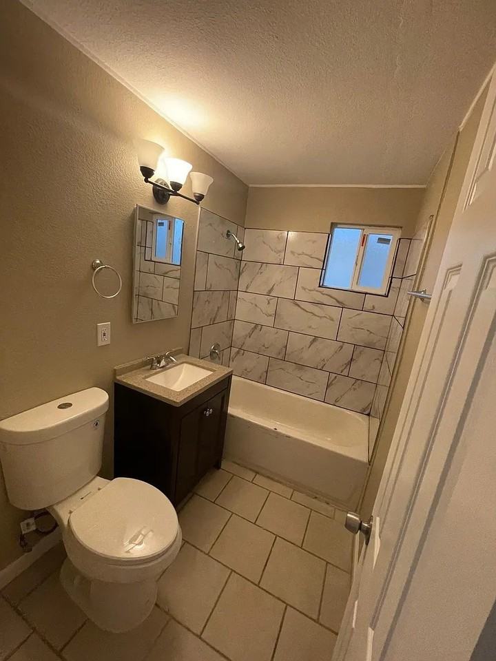 1000 Mojave Dr - Photo 7 of 12